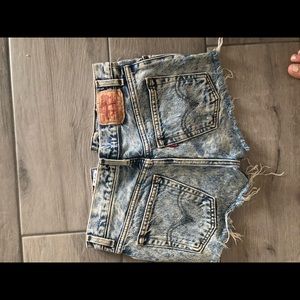 Vintage denim Levi’s shorts